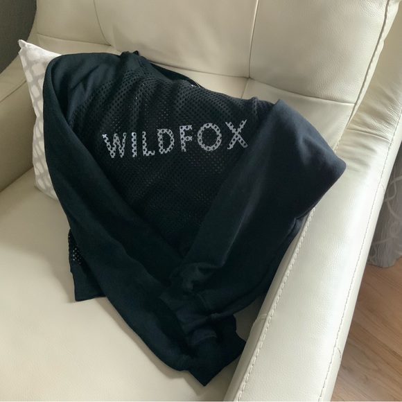 NEW WILDFOX mesh black sweatshirt - Picture 2 of 4